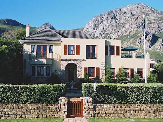 Lavender Manor Guest Lodge