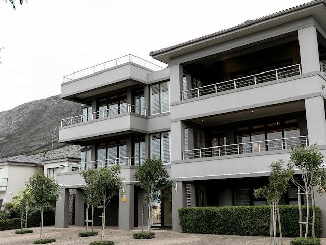 Selkirk House