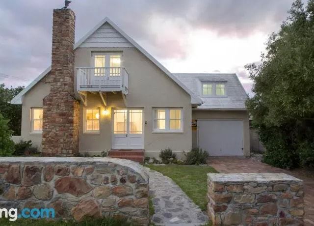 Stone Chimney Cottage
