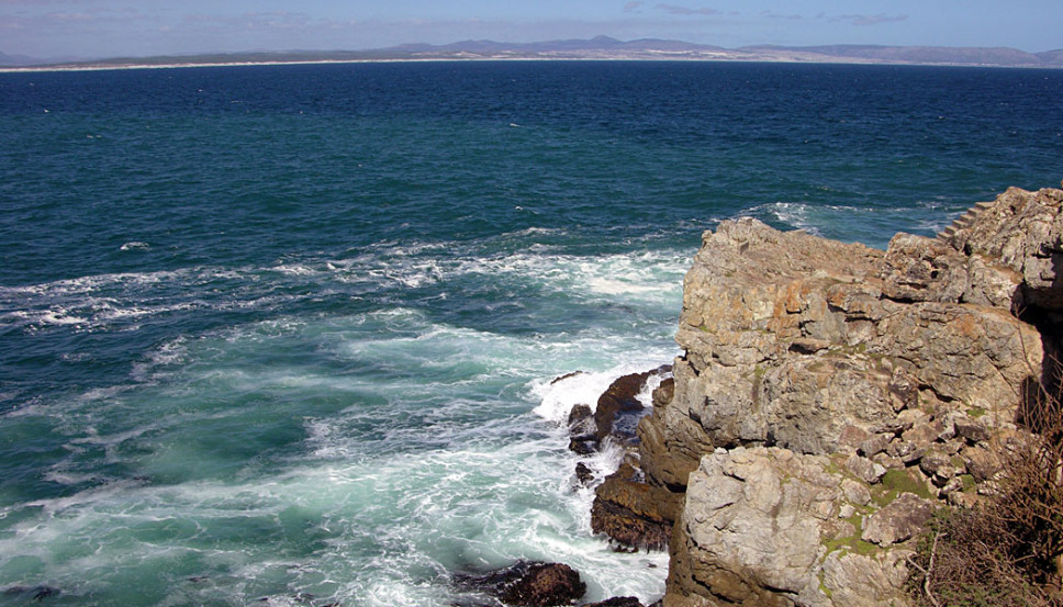 cliff2-968x553.jpg
